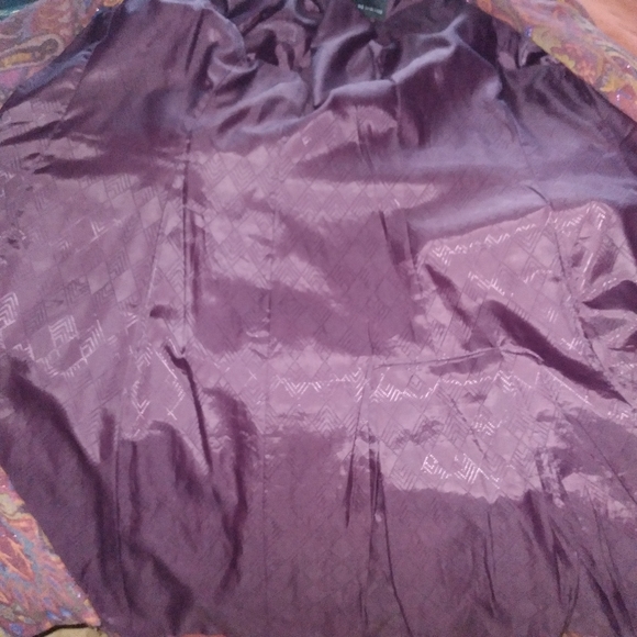 The LIMITED Coat - Picture 8 of 9